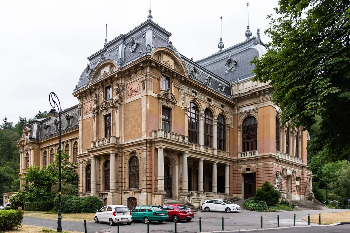 Imperial Baths Císařské lázně Tours: 10 Best Things to Do