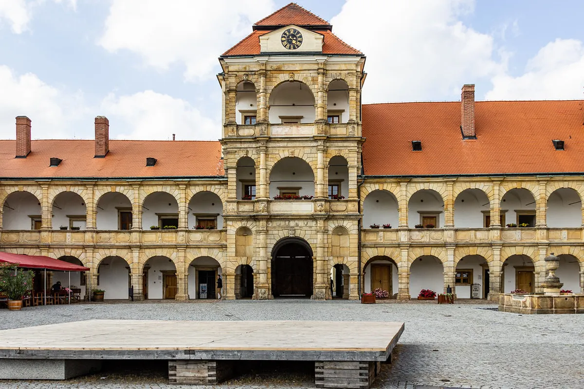 Olomouc Town Hall Tower: 11 Best Things to See & Do